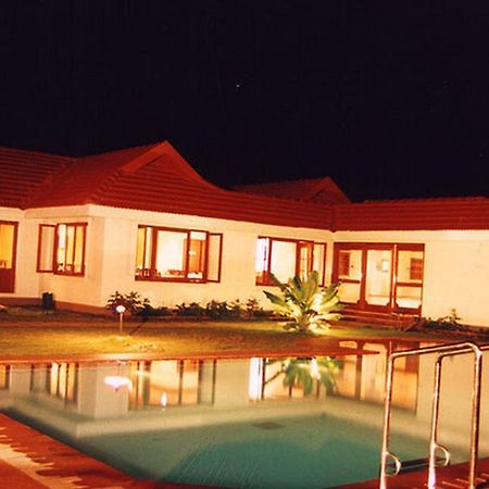 Hotel Silver Crest Thekkady Bagian luar foto
